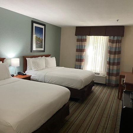 Holiday Inn Express & Suites Salamanca, An Ihg Hotel מראה חיצוני תמונה