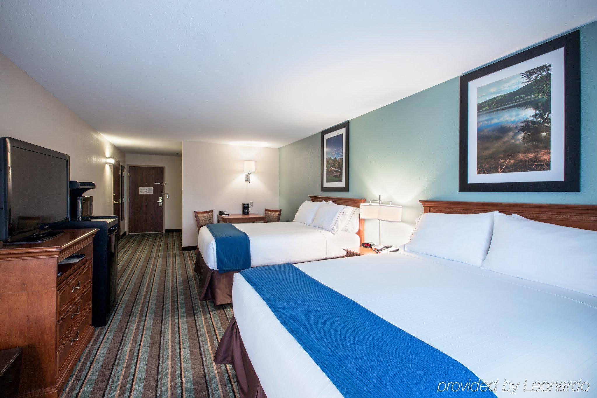 Holiday Inn Express & Suites Salamanca, An Ihg Hotel מראה חיצוני תמונה