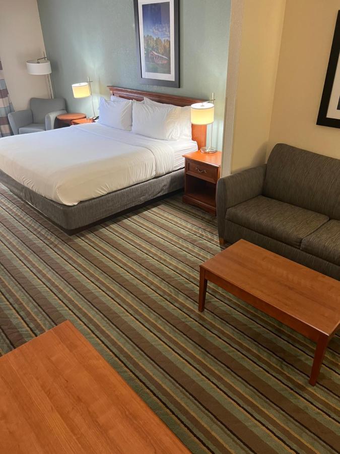 Holiday Inn Express & Suites Salamanca, An Ihg Hotel מראה חיצוני תמונה