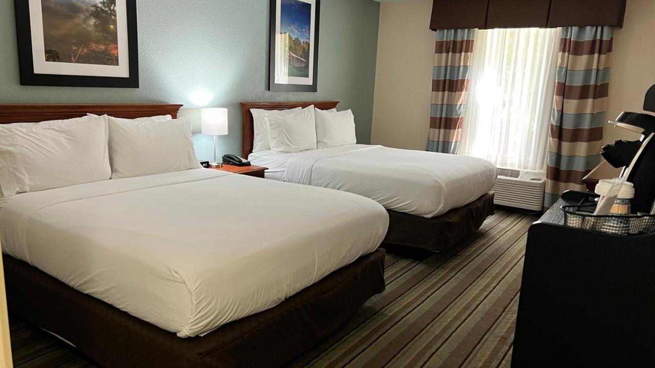 Holiday Inn Express & Suites Salamanca, An Ihg Hotel מראה חיצוני תמונה